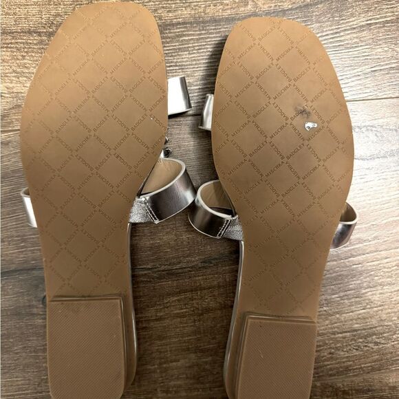 Badgley Mischka Silver Josette Flat Metallic Slide Sandals - Picture 9 of 10